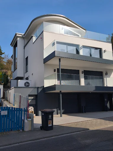 Moderner Neubau
